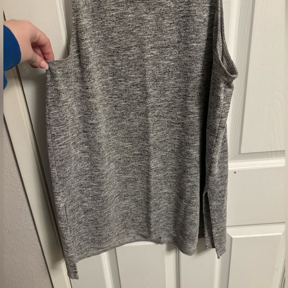 Joe Fresh Grey Layering Tank Top, L - Picture 2 of 4
